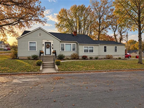 502 Amelia St, Lexington, MO 64067