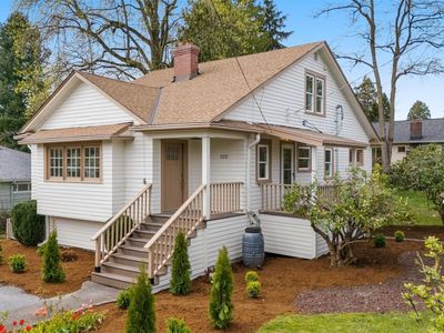 522 N 117th Street, Seattle, WA, 98133