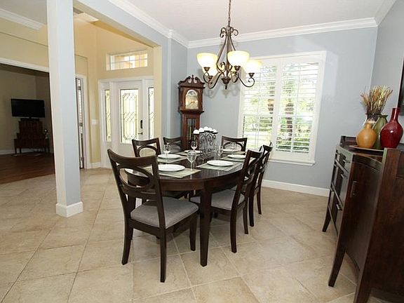 5th image of 817 Dakota Prairie Ct