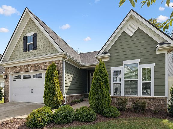 2nd image of 2718 Goose Creek Ln