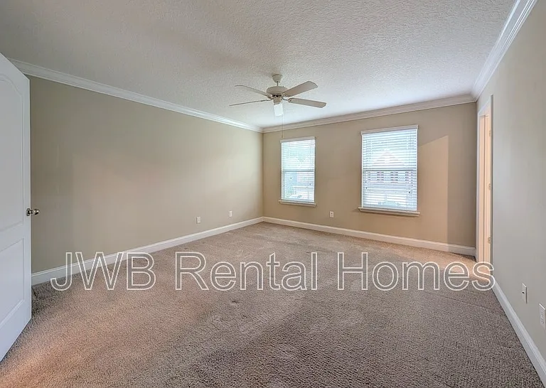 95 Silver Creek Pl — Photo 7