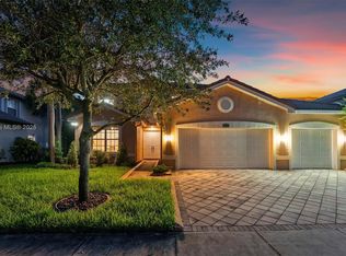 4528 SW 183rd Ave, Miramar, FL 33029