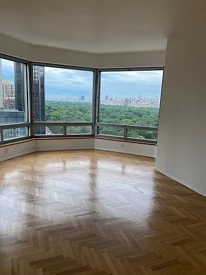 Rented by La Seven Inc. | media 2