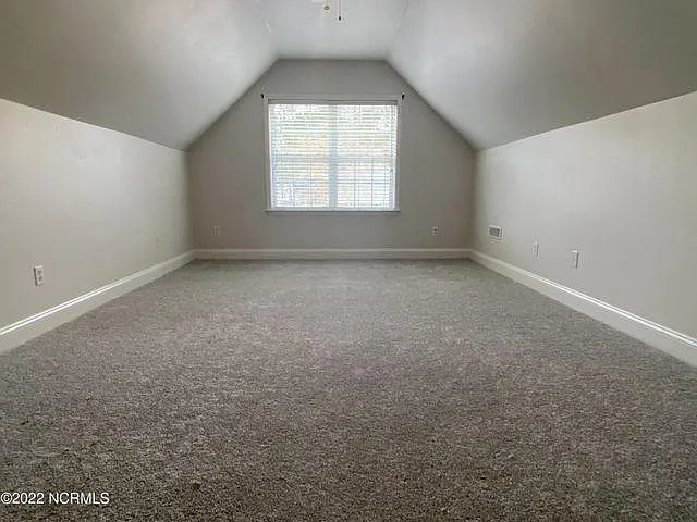 111 Grasmere Ct — Photo 11