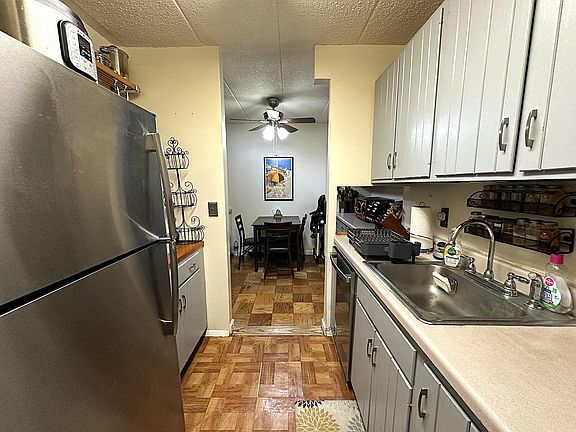 5th image of 1085 Warburton Ave APT 112