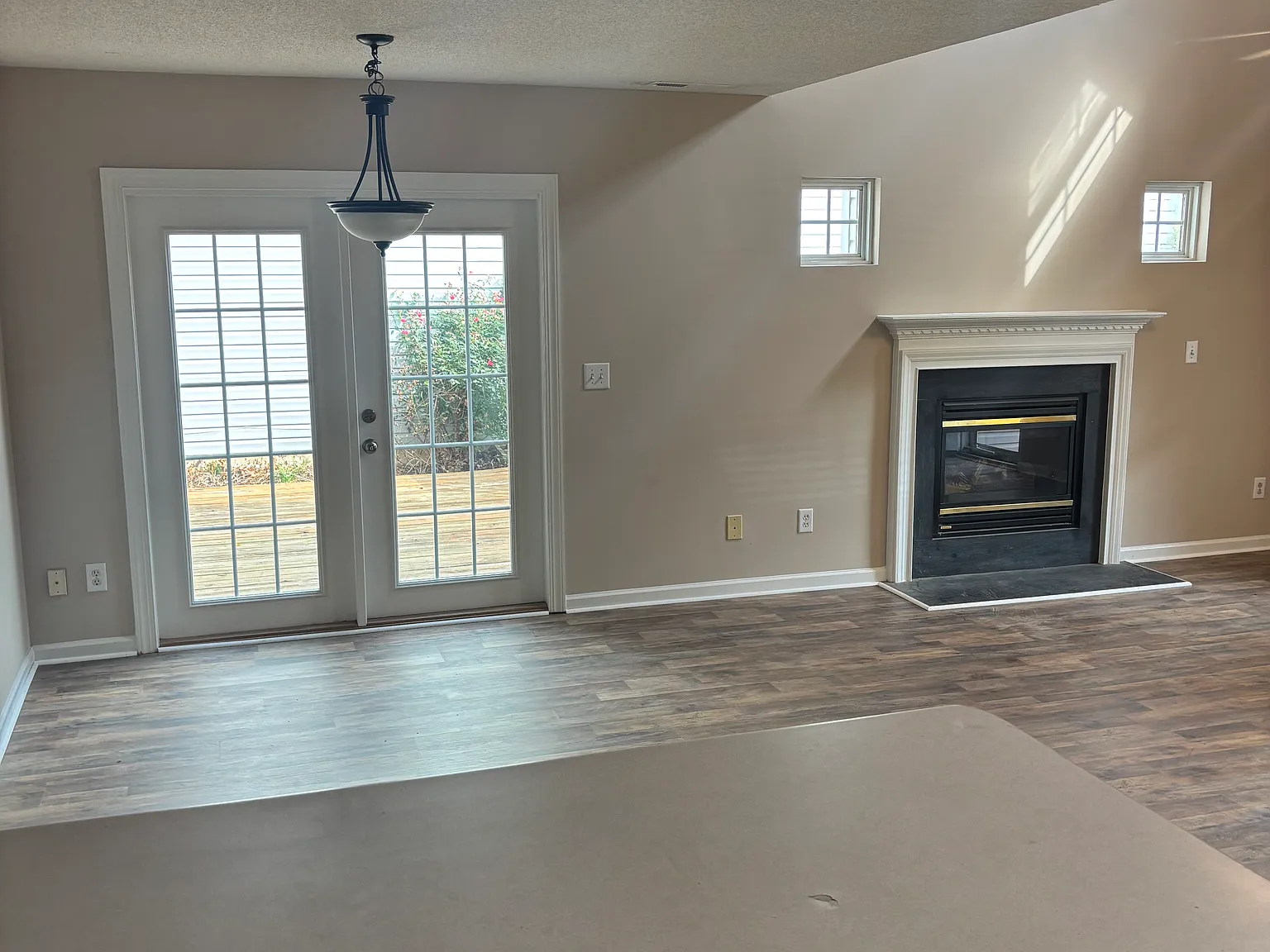 3 bed, 1210 sqft, $1,850 — Photo 4