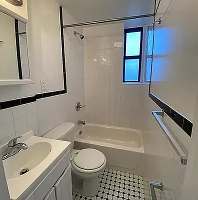 Rented by Compass | media 23