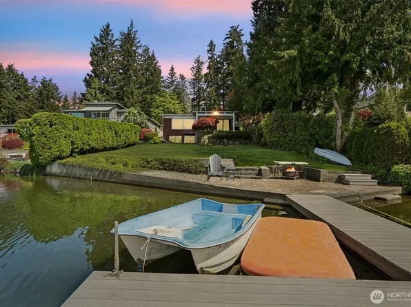 2207 S 304th Street, Federal Way, WA 98003