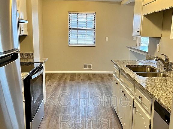 4th image of 2517 NW 6th St