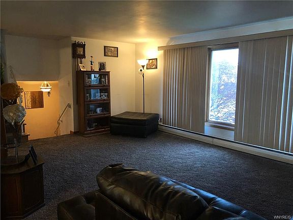 5th image of 24 Melody Ln