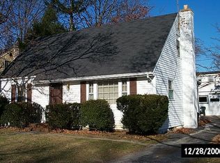 991 Alhambra Rd, Baldwin, NY 11510