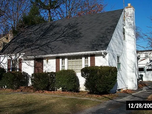 991 Alhambra Rd, Baldwin, NY 11510