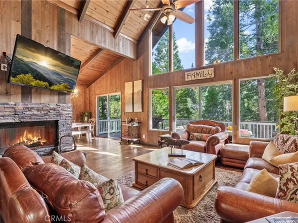 26619 Bel Air Ct, Lake Arrowhead, CA 92352