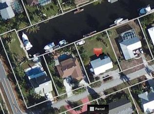 8371 Driftwood St, Hobe Sound, FL 33455