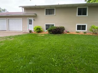 400 20th St NE #B, Owatonna, MN 55060