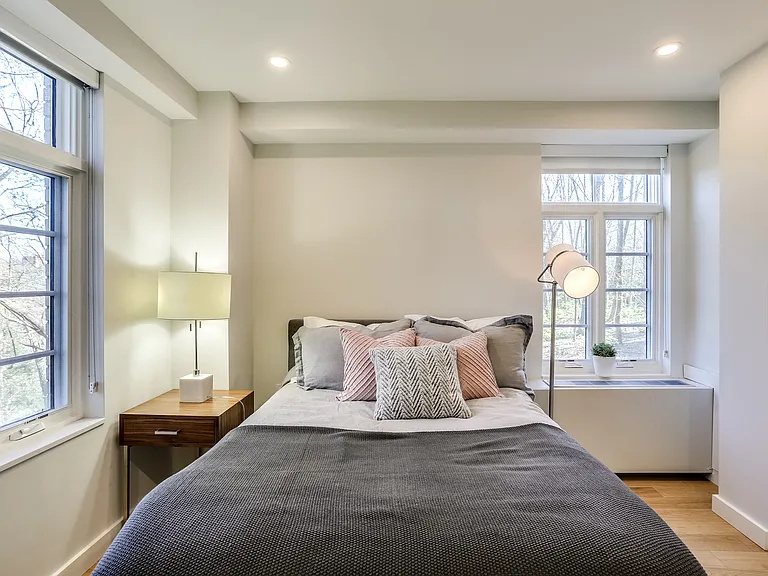 2900 Adams Mill — Photo 30