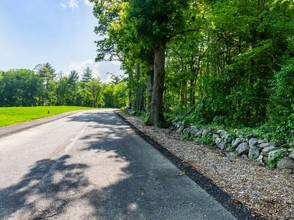 16 Goodspeed Ln, South Easton, MA 02375