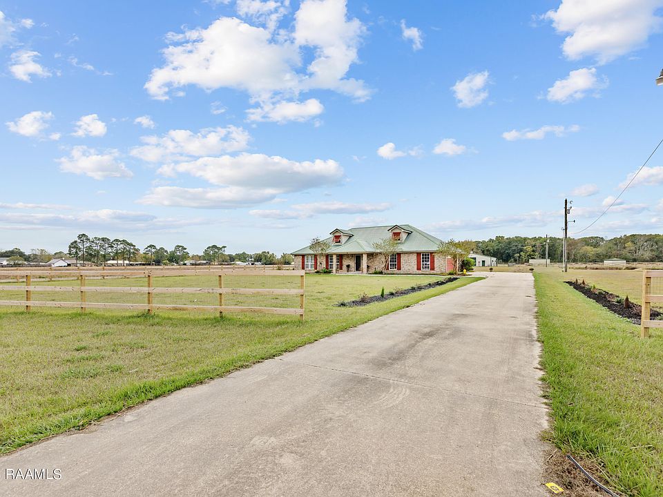 1524 Lady Of The Lake Rd, Saint Martinville, LA 70582 Zillow