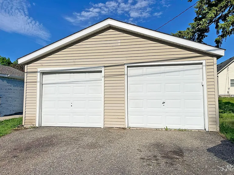 408 S Olive St — Photo 23