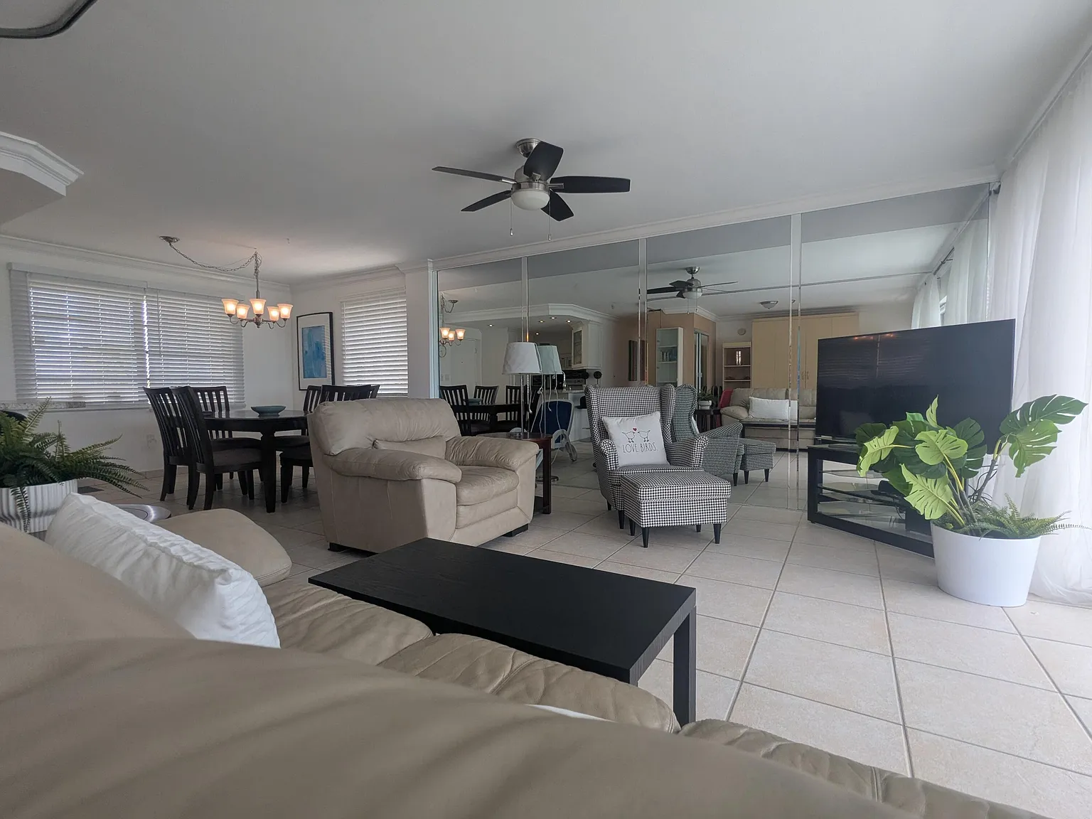 2 bed, 2.0 bath, 858 sqft, $2,550 — Photo 1