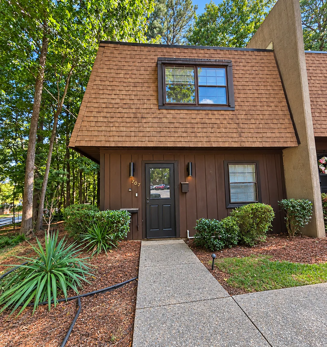 2 bed, 2.5 bath, 1188 sqft, $1,450 — Photo 1