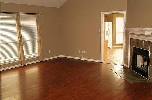 4th image of 1049 Windmeadows Dr