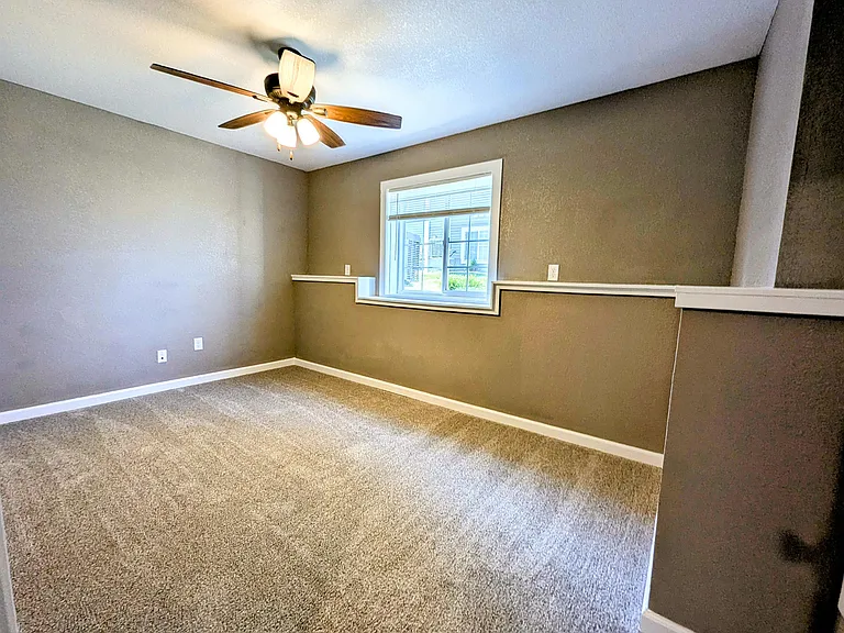 1319 B Ave W #32 — Photo 9