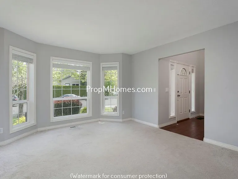 16059 NW Energia St — Photo 2