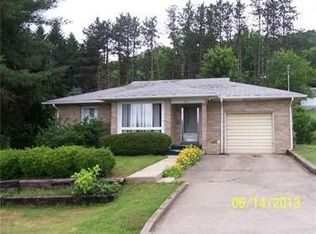 715 3rd Ave, Waynesburg, PA 15370