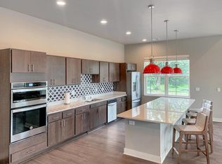 10985 116th Ave UNIT 101, Pleasant Prairie, WI 53158