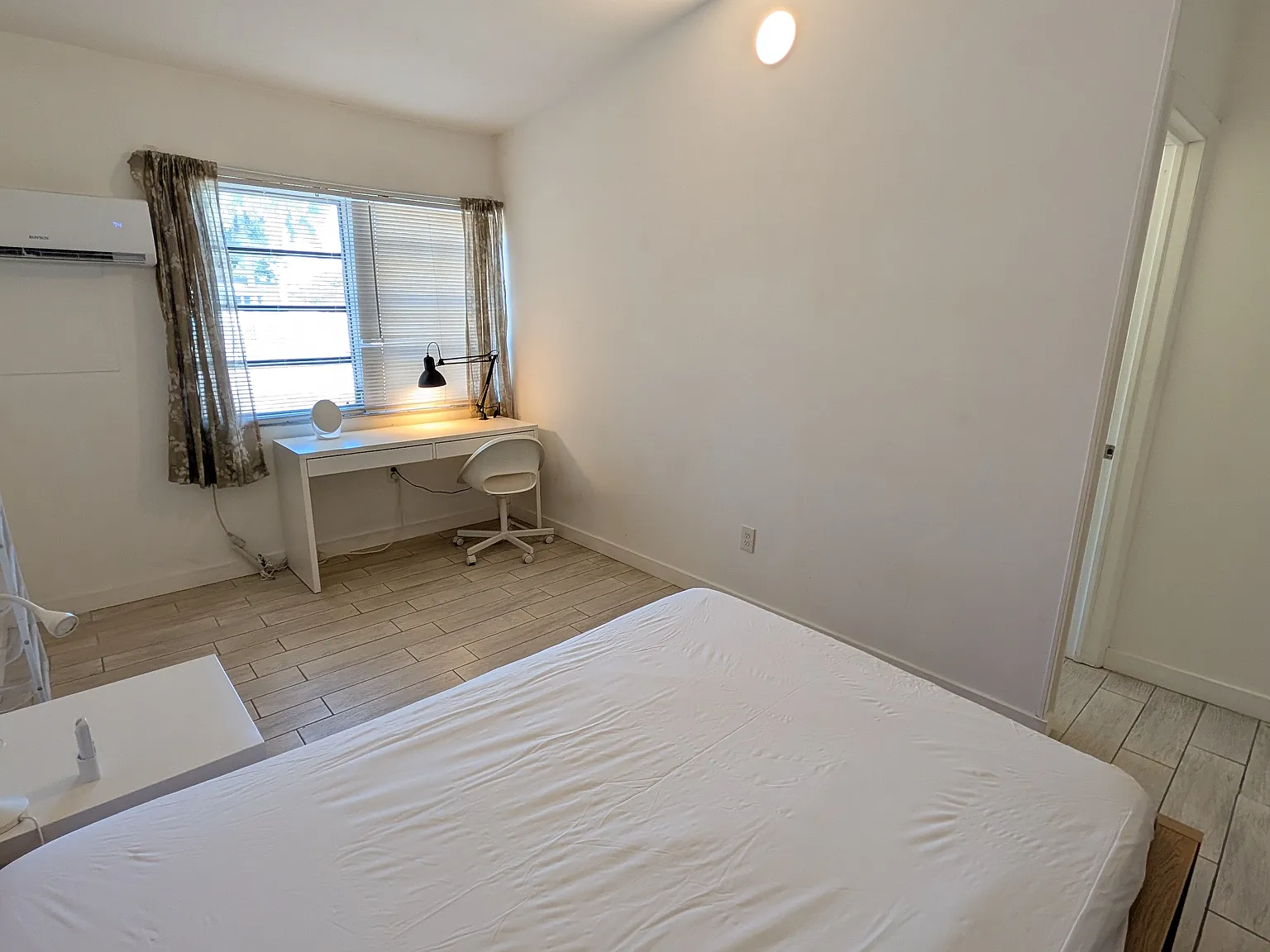 1 bed, 320 sqft, $1,400 — Photo 4
