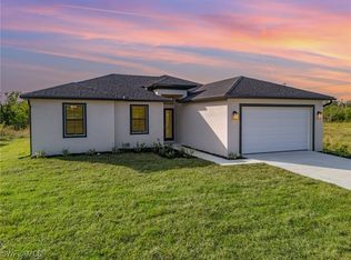 5863 Royal Okley Ln, Bokeelia, FL 33922