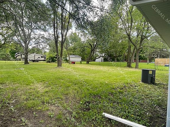 4th image of 6048 Sun Valley Dr