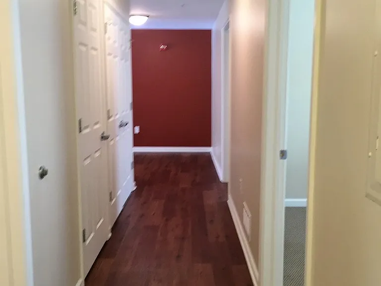 Tenth & College Horizons Apartments — Photo 62