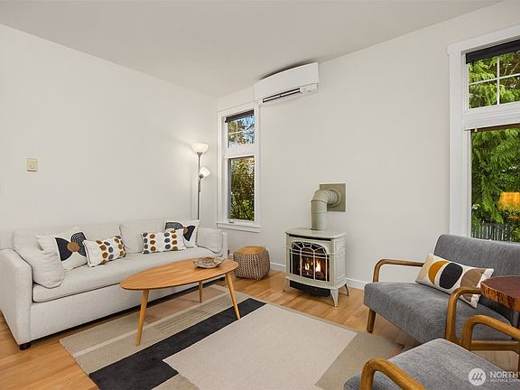 5th image of 672 Madison Avenue N