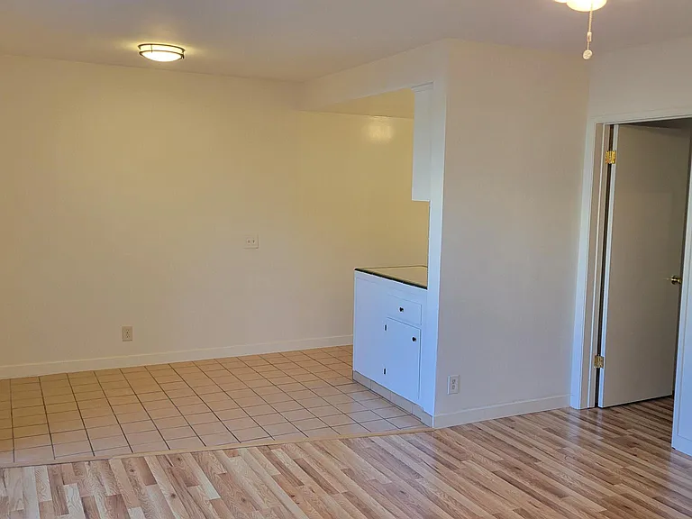 676 Flower Ave #2 — Photo 6