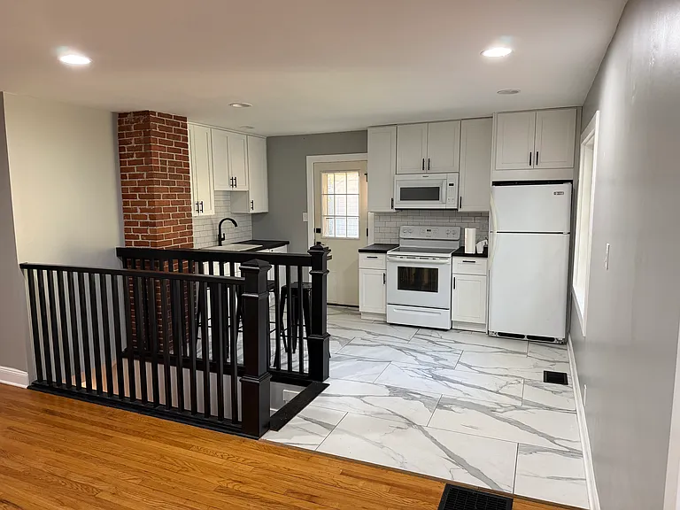 2738 Allegheny Ave — Photo 3