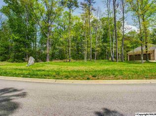 5 S Bluff Trl SE, Huntsville, AL 35803