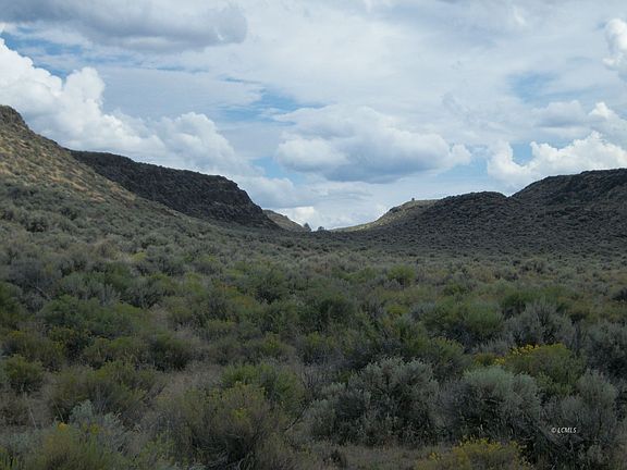 4th image of Off Clover Flat Road Valley