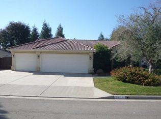 8435 N Dearing Ave, Fresno, CA