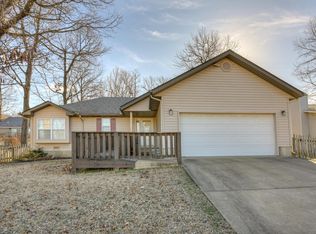 1705 Cash St, Neosho, MO 64850