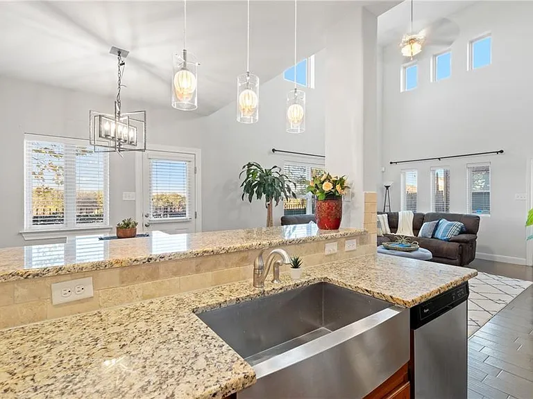 2214 S Lakeline Blvd #413 — Photo 7