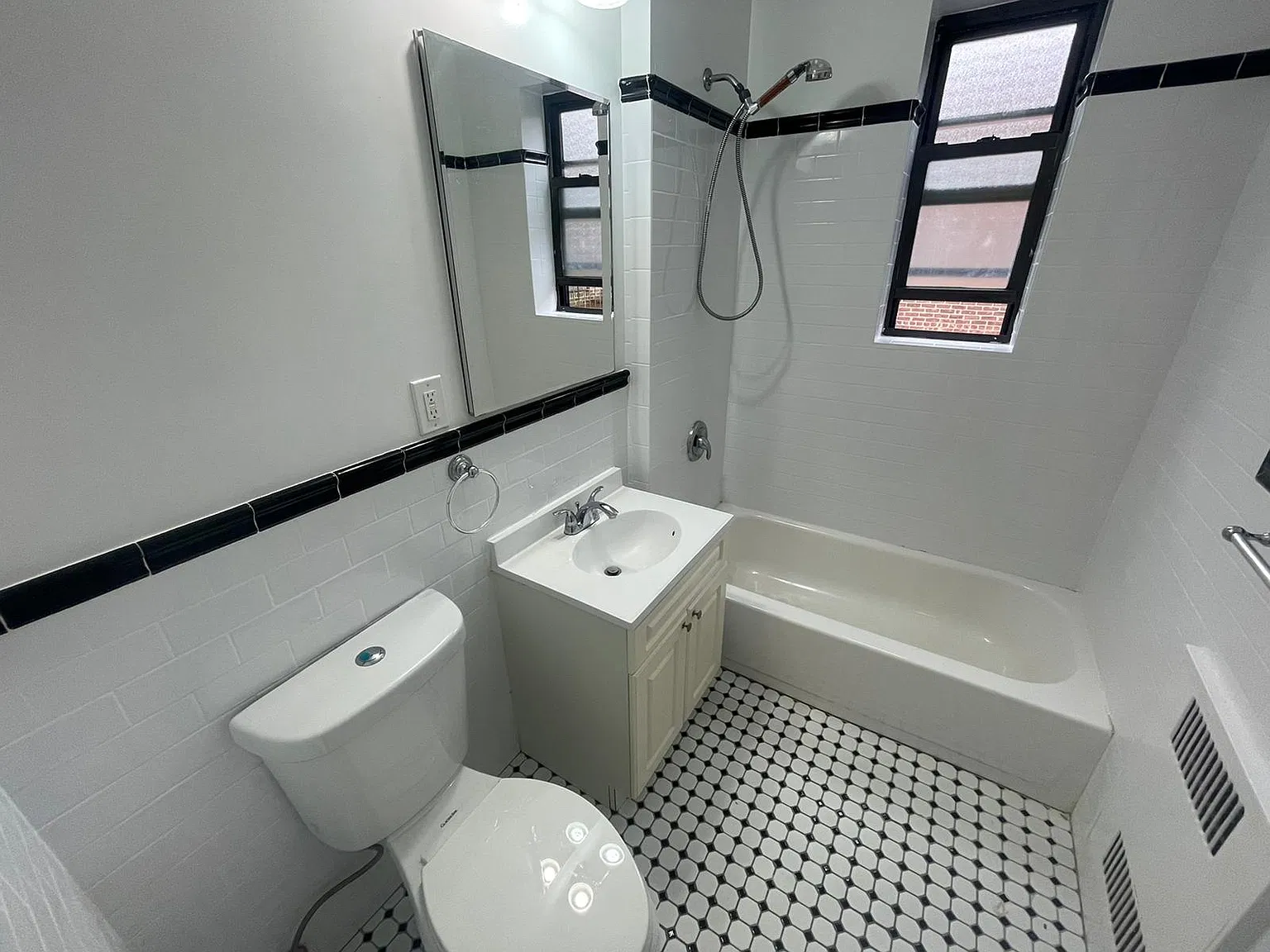 1 bed, 950 sqft, $2,400 — Photo 4