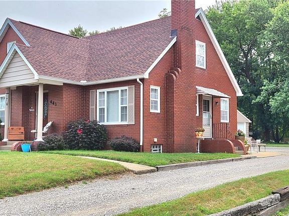 3rd image of 443 Poplar St