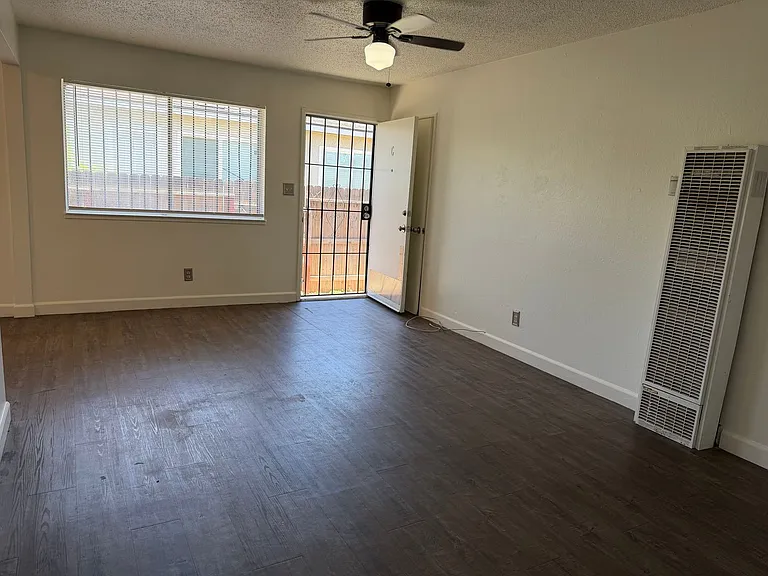 1329 E San Ramon Ave — Photo 18