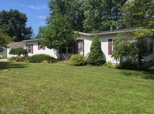 4166 Ponderosa Dr, Dorr, MI 49323