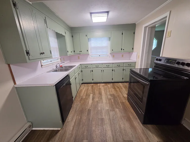 1650 Norwood St SW — Photo 16