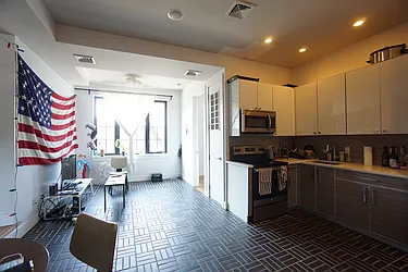 Rented by Rennit Inc.