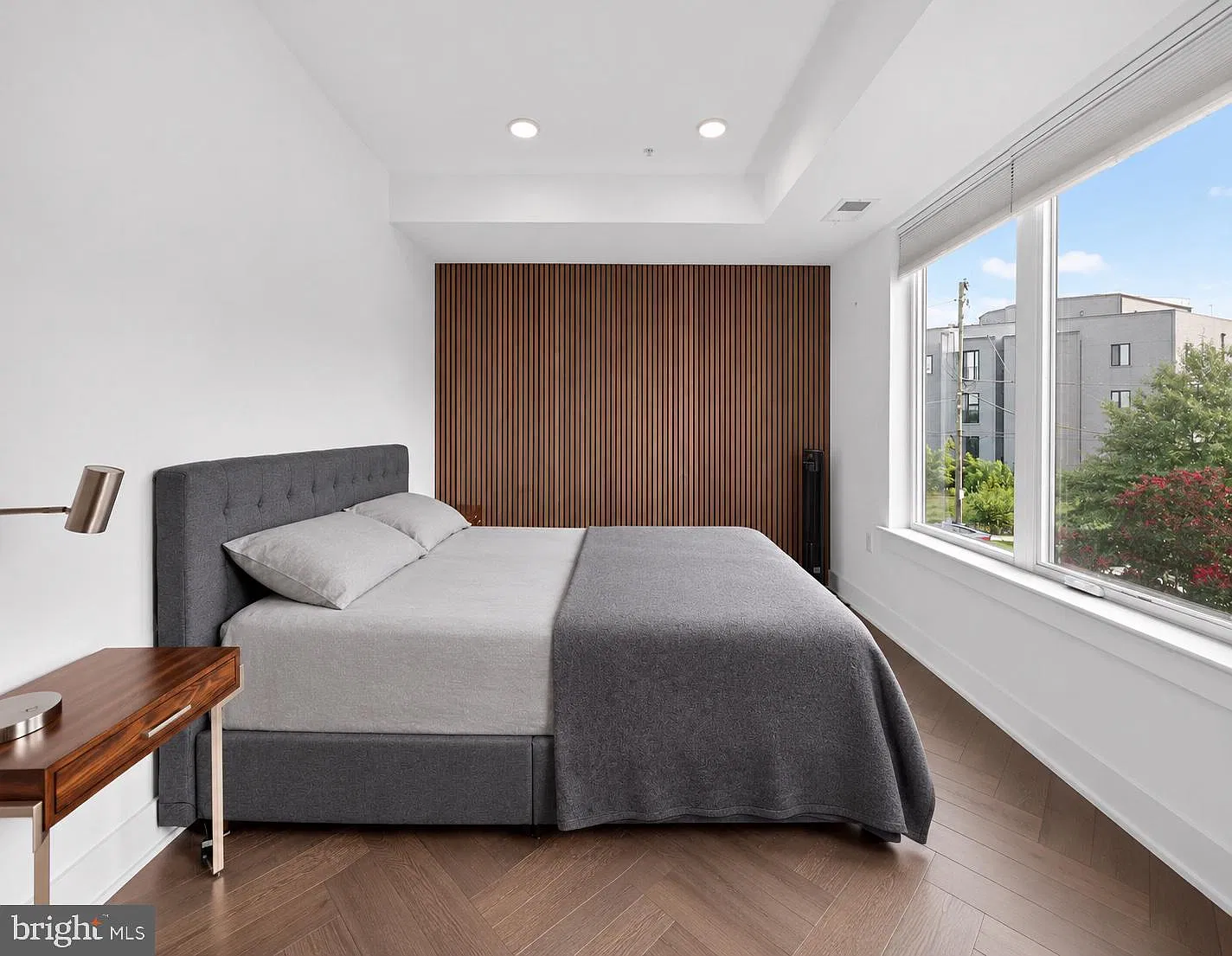 2 bed, 2.0 bath, 850 sqft, $2,800 — Photo 3