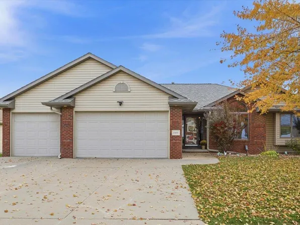 1313 Aster Cir, Council Bluffs, IA 51503